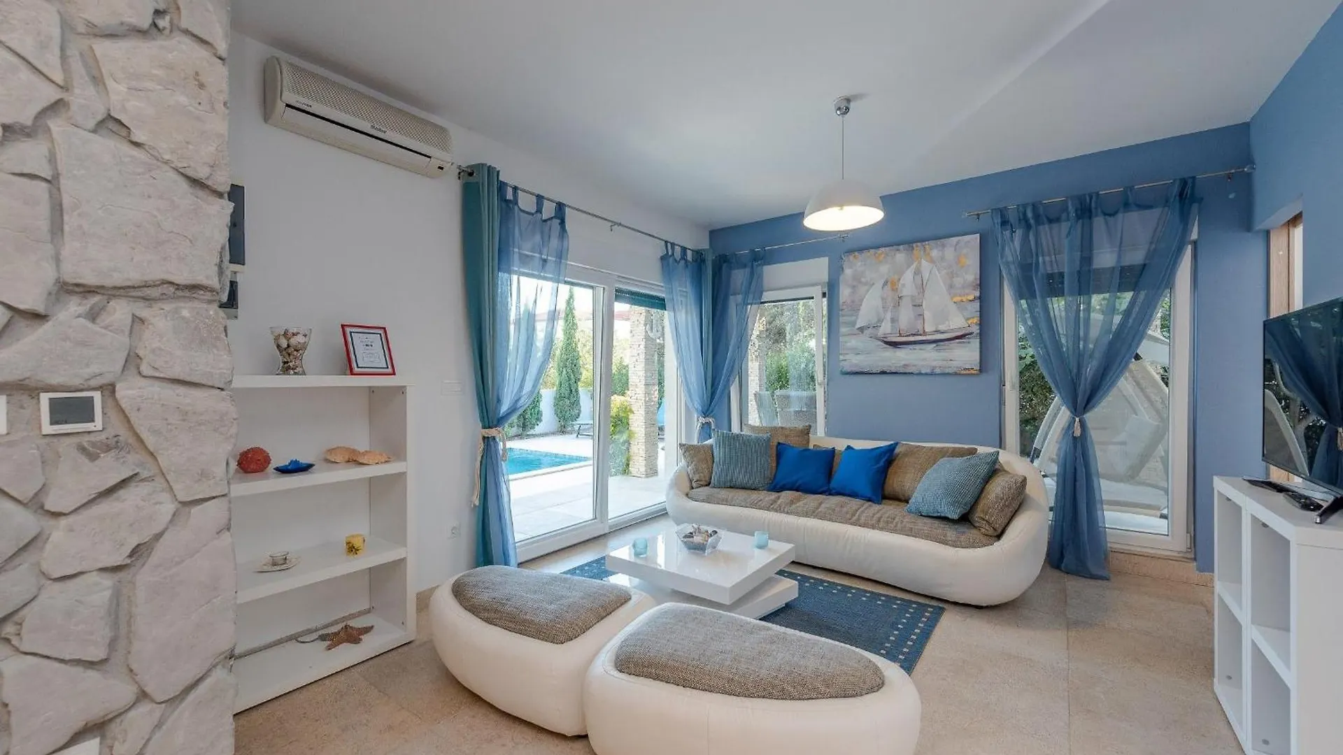 Apartment After All Wohnung Mit Pool In Mandre, Pag Croatia
