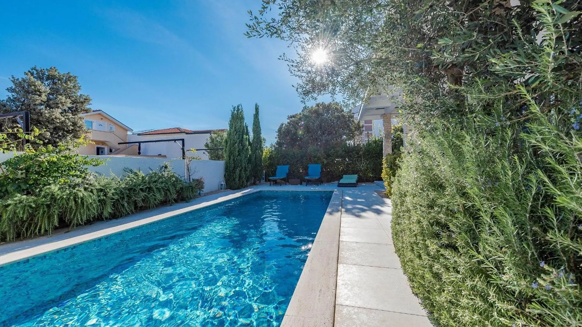 Apartment After All Wohnung Mit Pool In Mandre, Pag