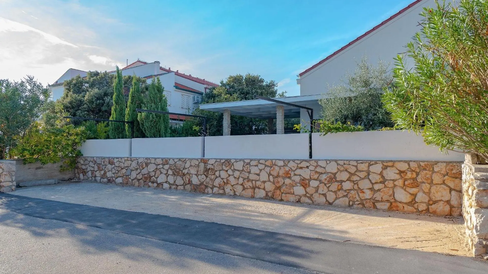 Apartment After All Wohnung Mit Pool In Mandre, Pag Croatia