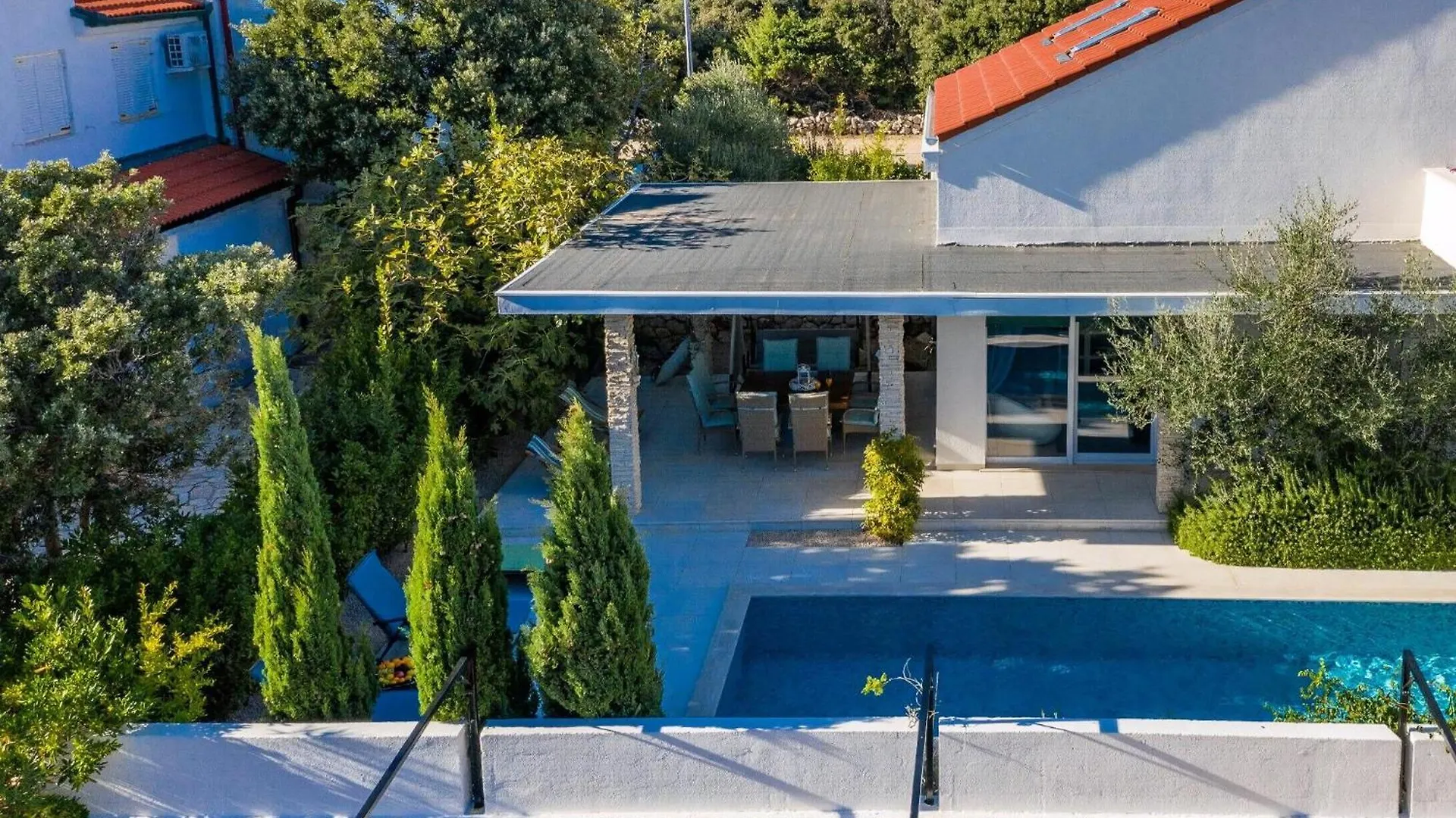Apartment After All Wohnung Mit Pool In Mandre, Pag