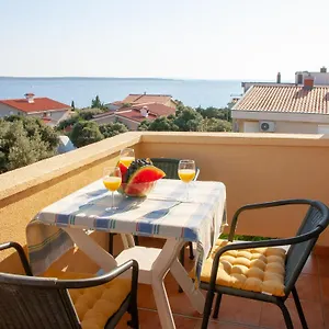 Apartment Ana, Mandre